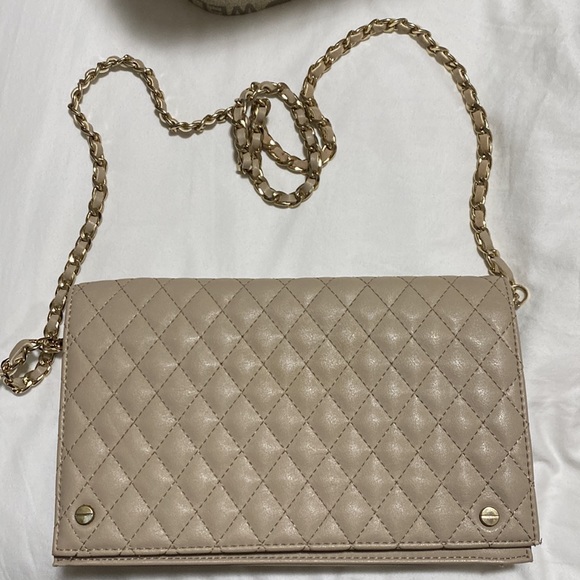 Purse - Picture 3 of 4